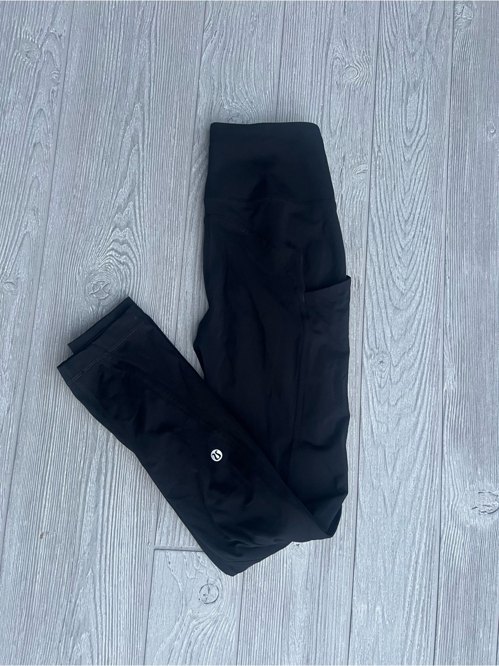 Lululemon All The Right Places 23” Black Size 4 Calf Logo Pocket Leggings
